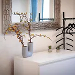Apartment Midway *
