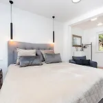 Midway Apartment *